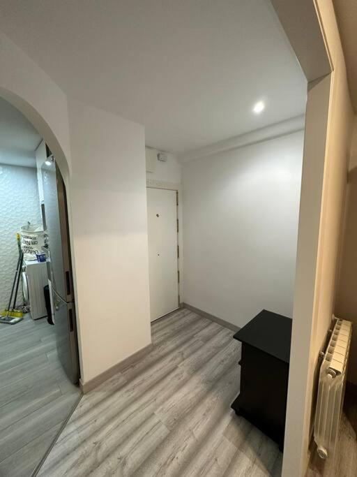 Cozy 1-Bedroom Apartment Madrid Exteriér fotografie