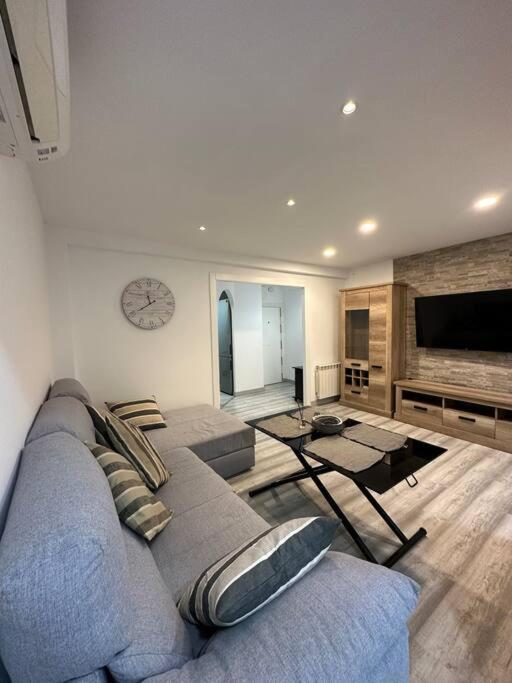 Cozy 1-Bedroom Apartment Madrid Exteriér fotografie